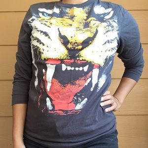 Old navy tiger long sleeve tee